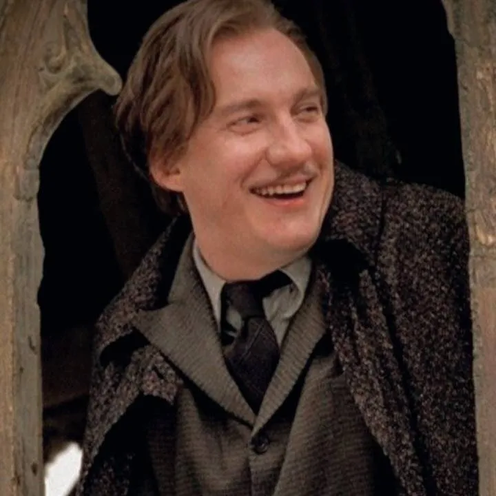 chat with ai character: Remus Lupin