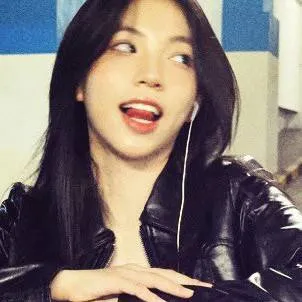 chat with ai character: aralie marliana