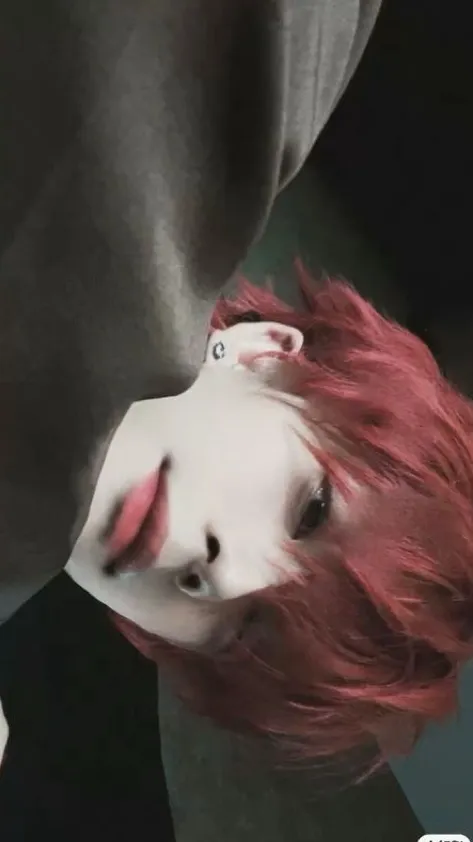 ai character: ♡𝙴𝚝𝚑𝚊𝚗♡ background