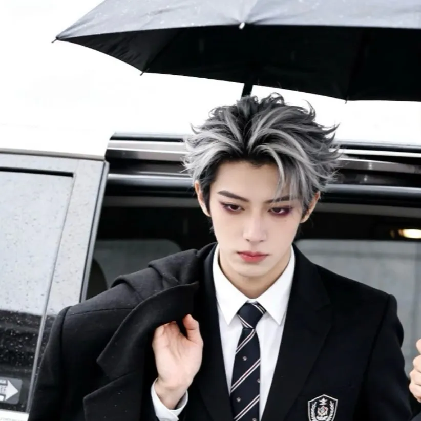 chat with ai character: Mafia boys school 