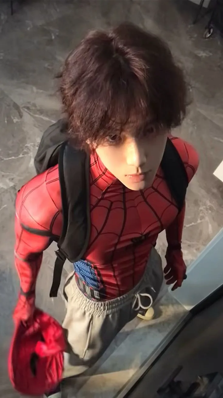 ai character: 𝗠𝗮𝗿𝗸🕷 background