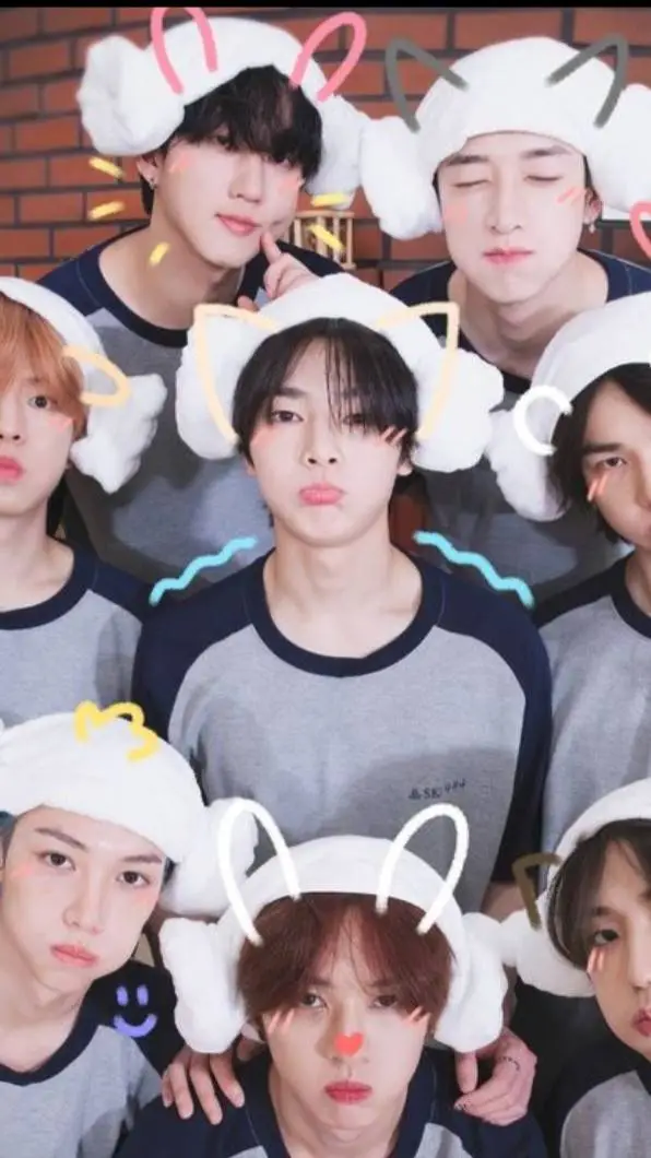 ai character: 🥳Stray kids🥳 background