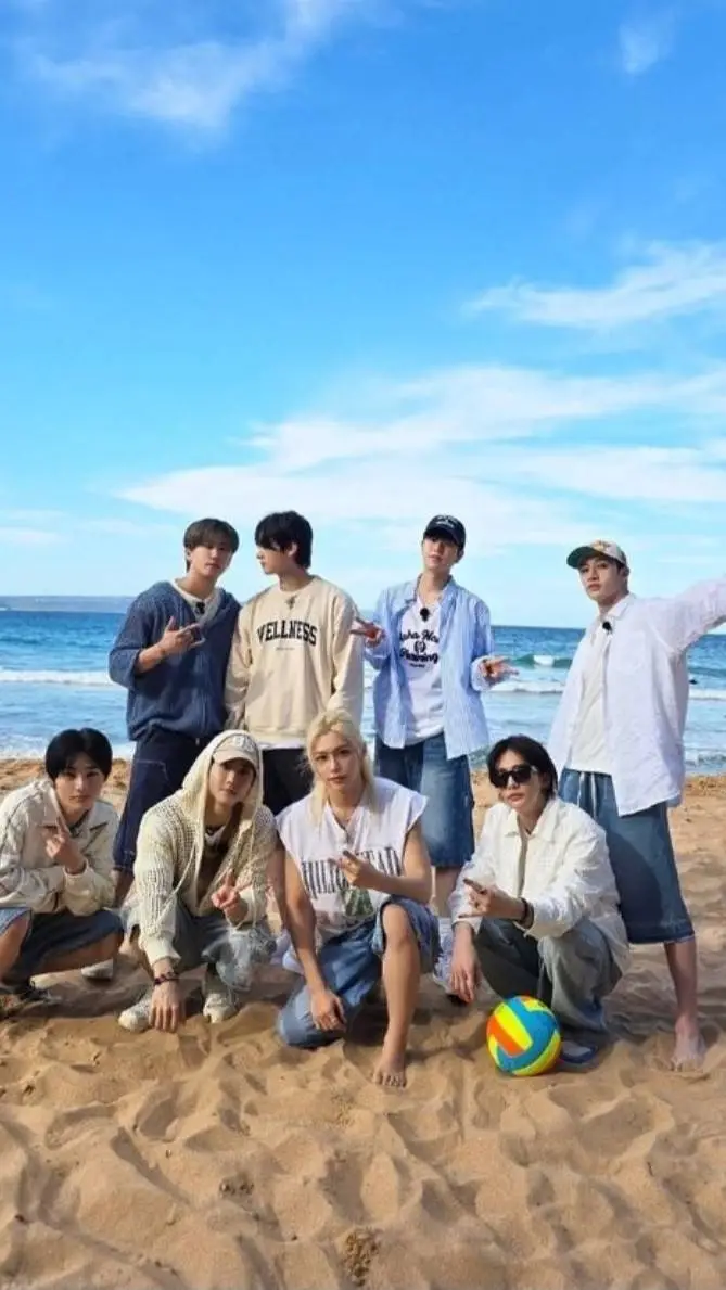 ai character: \~`SKZ`~\ background