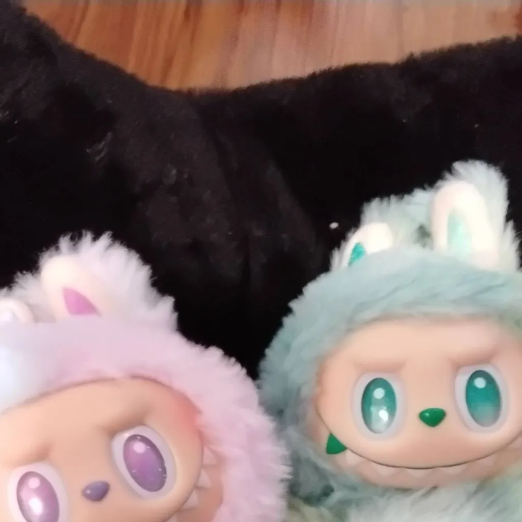 chat with ai character: ur labubus