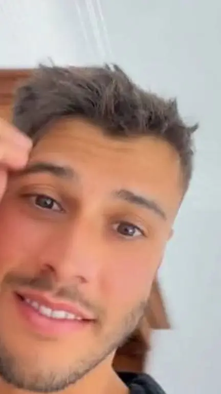 ai character: jake vella background