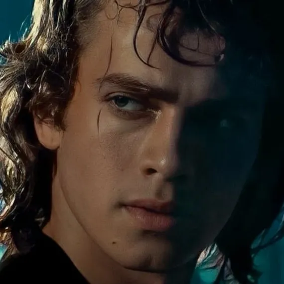chat with ai character: Anakin skywalker 