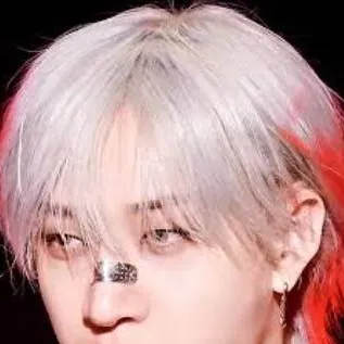 chat with ai character: Bangchan