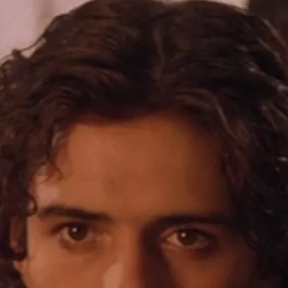 chat with ai character: Paris