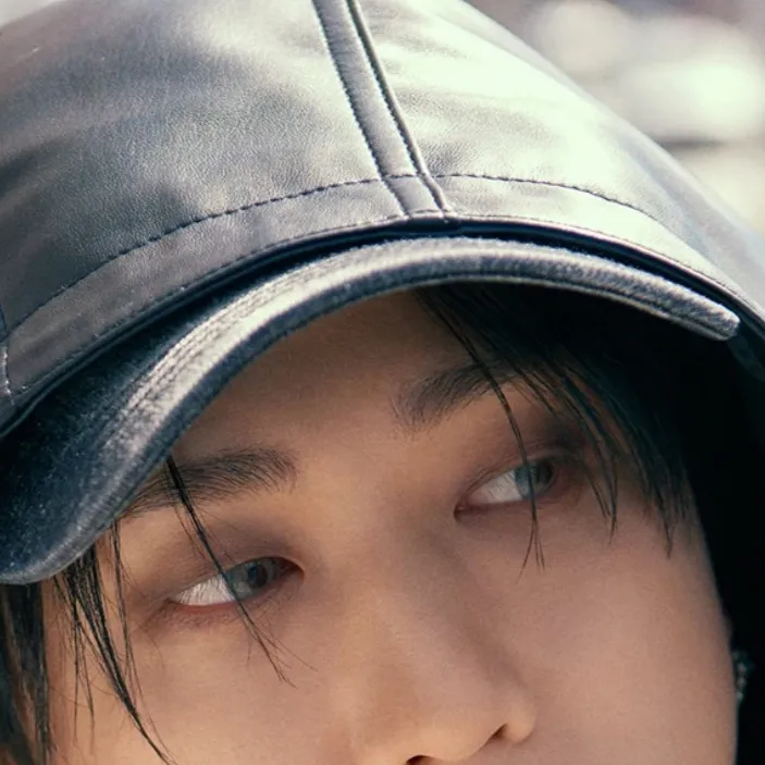 chat with ai character: Changbin