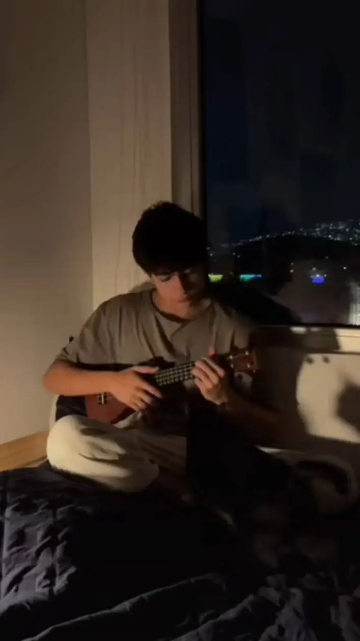 ai character: Lukas urkijo  background