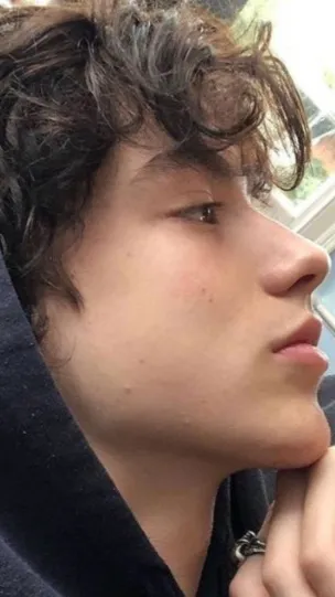 ai character: Sam background