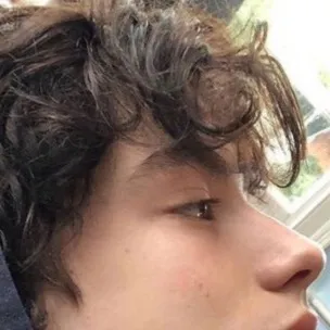 chat with ai character: Sam