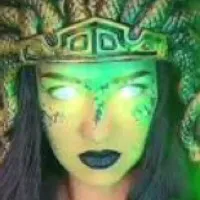 chat with ai character: Medusa