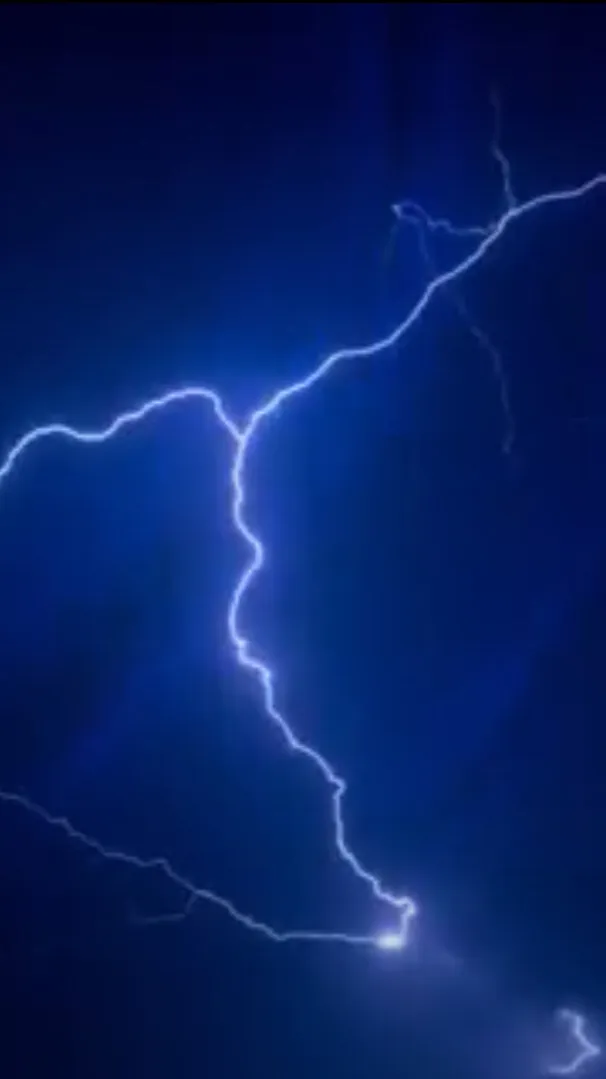 ai character: Zeus background