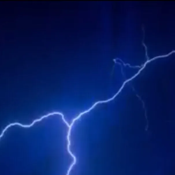 chat with ai character: Zeus