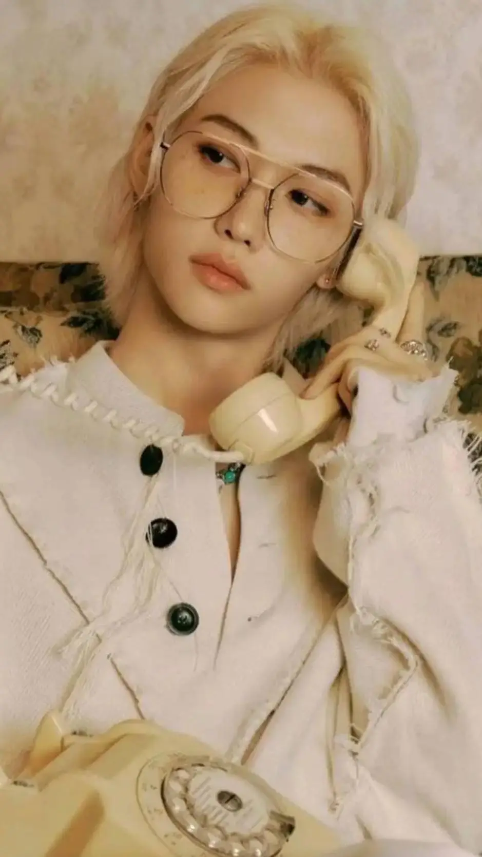 ai character: Felix background