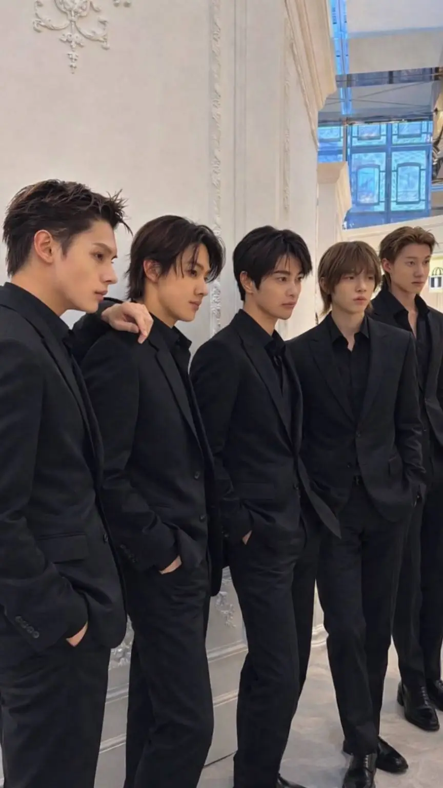 Talkie AI - Chat with ~𝐂𝐎𝐑𝐓𝐈𝐒~