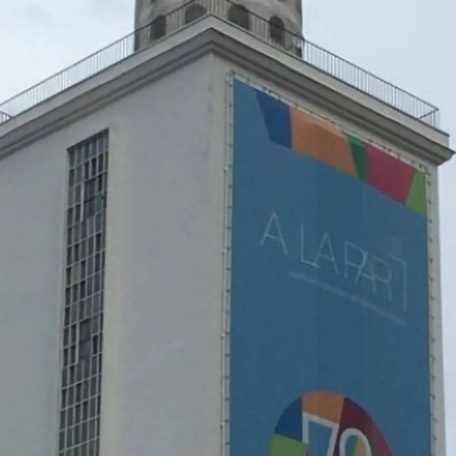 chat with ai character: colegio ala par 