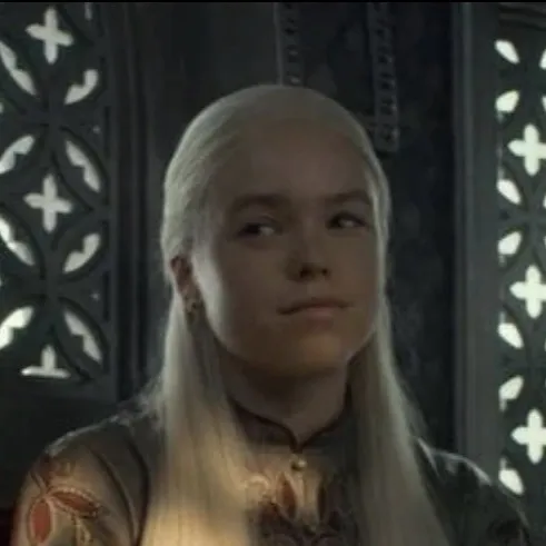 chat with ai character: Rhaenyra Targaryen