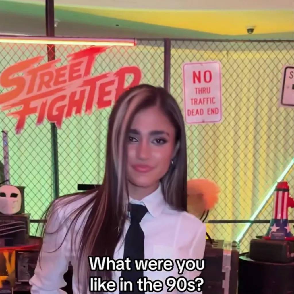 chat with ai character: Rayna valladingham