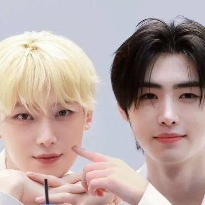 chat with ai character: pretty brothers