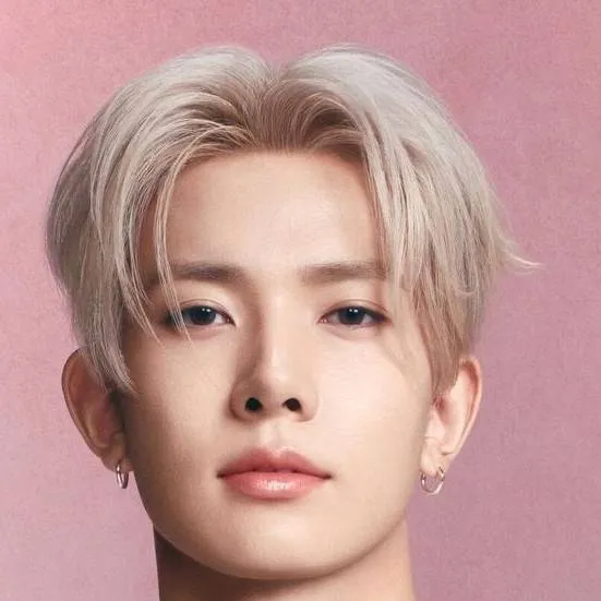 chat with ai character: Kpop Event