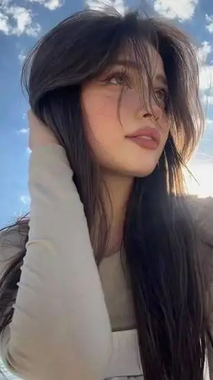 ai character: Katy background