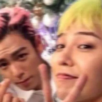 chat with ai character: Top & gd