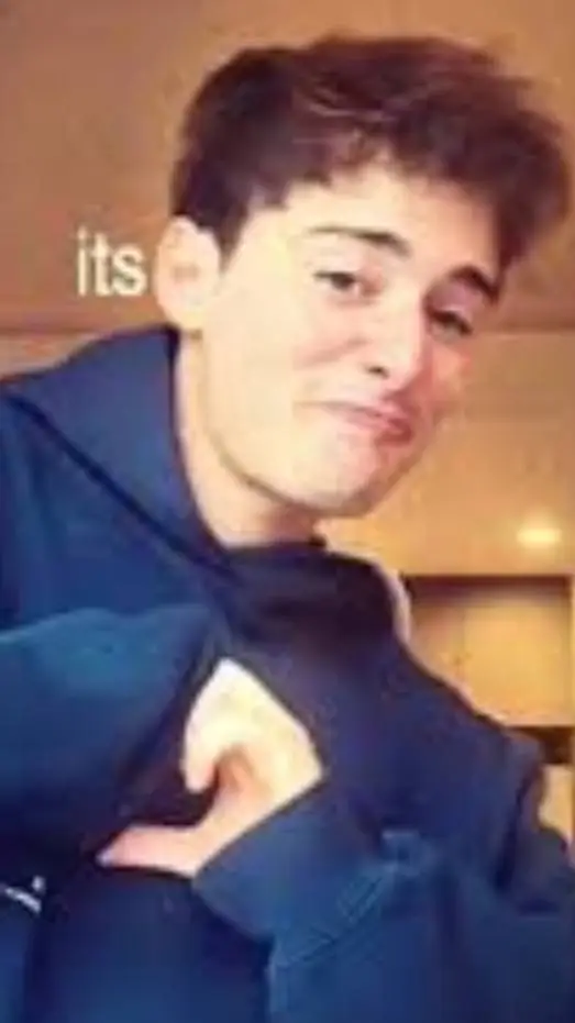 ai character: NOAH background