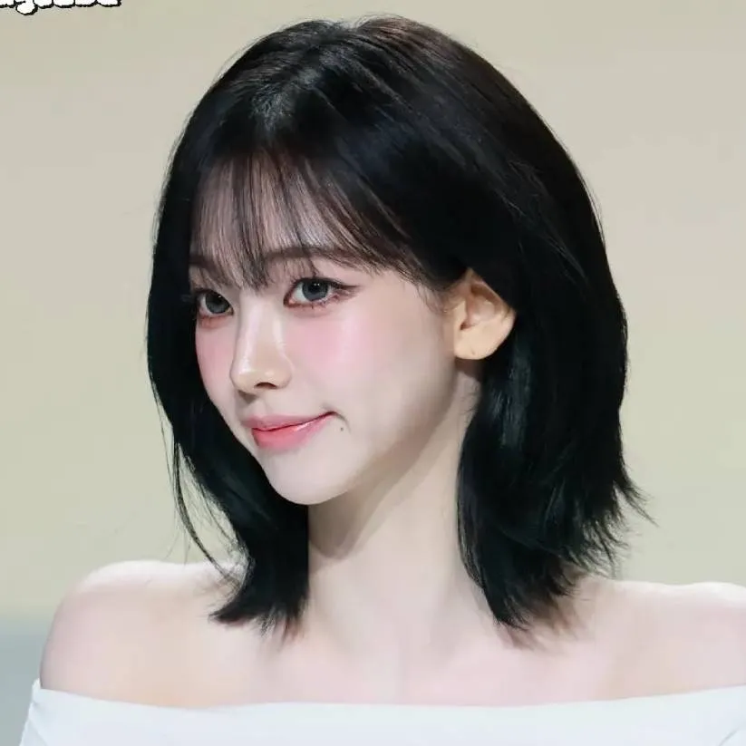 chat with ai character: Karina Yu Ji-Min