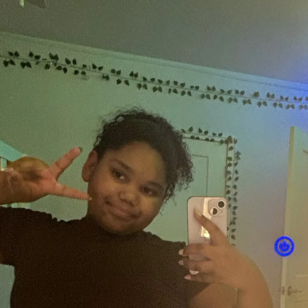 chat with ai character: Aubrey ￼