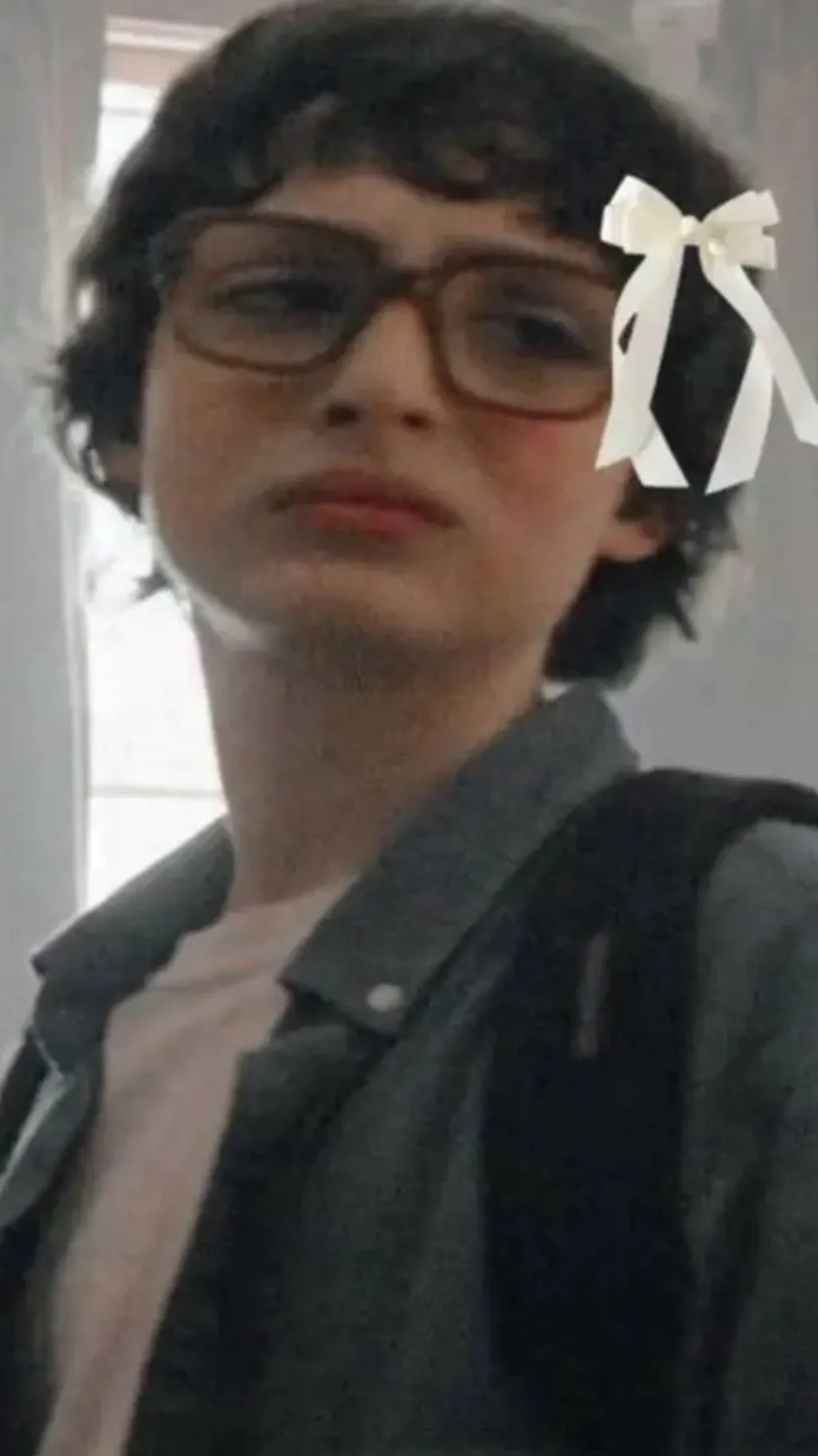 ai character: Richie tozier/finn background