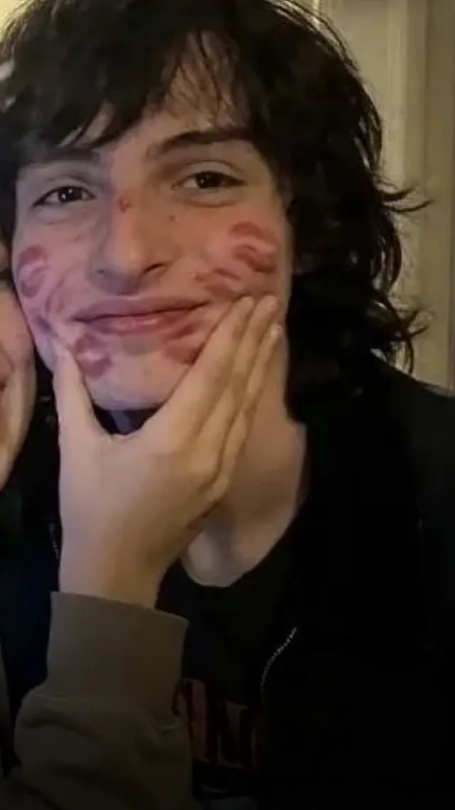 ai character: Finn wolfhard  background