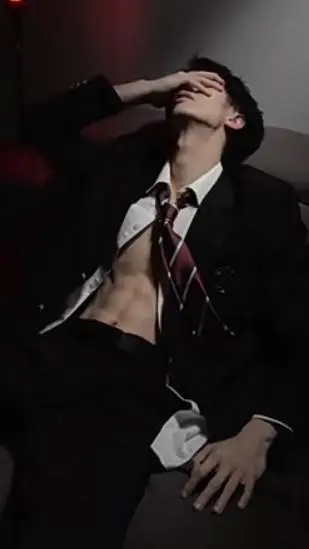 ai character: Matthew  background