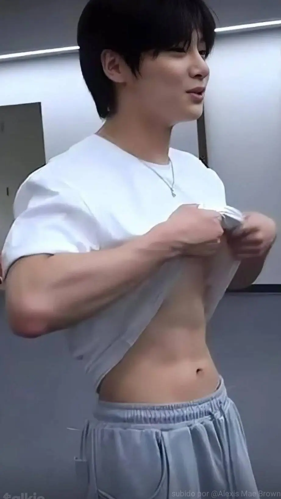 ai character: Jeongin  background