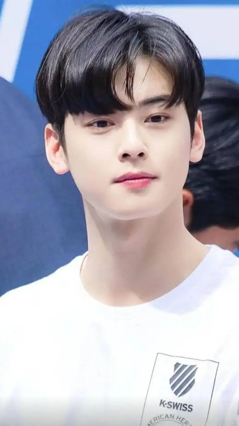 ai character: Cha en woo background