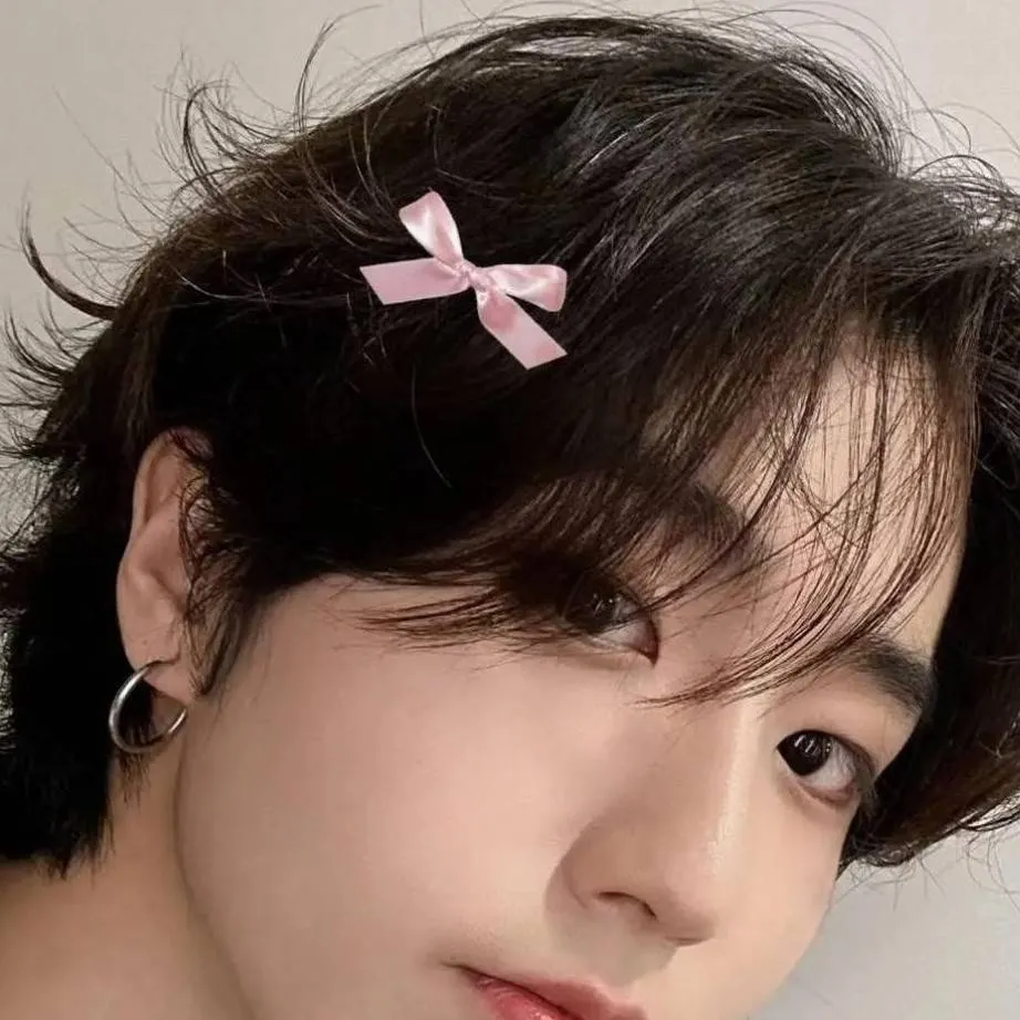 chat with ai character: Han