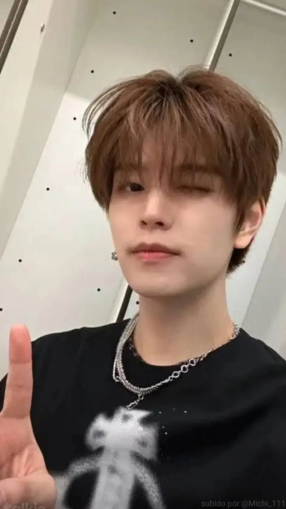 ai character: Seungmin background