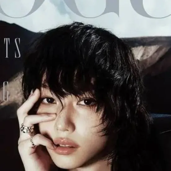 chat with ai character: 𝙻𝚒𝚡𝚒𝚎