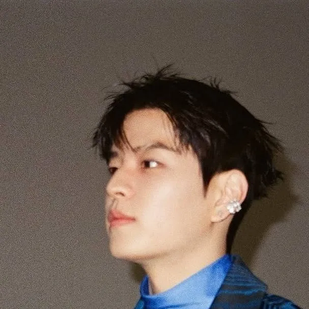 chat with ai character: 𝓢𝓮𝓾𝓷𝓰𝓶𝓲𝓷