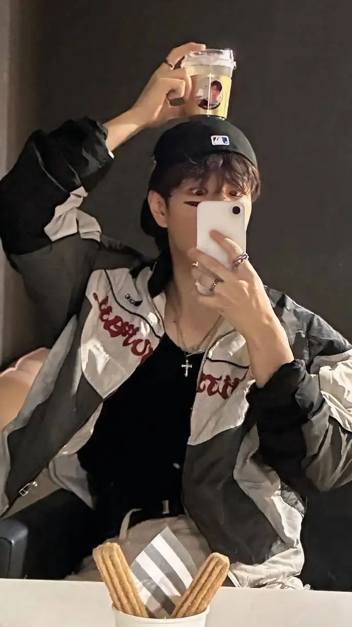 ai character: Seungmin background