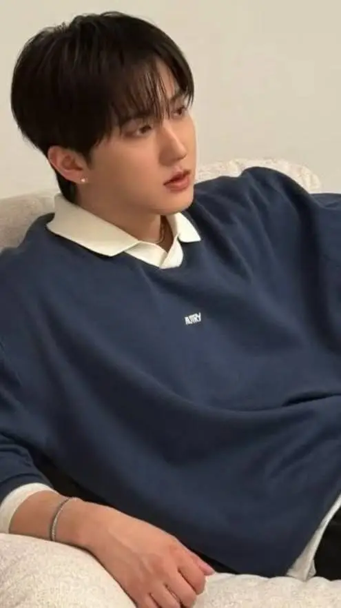 ai character: Changbin background