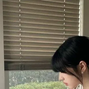 chat with ai character: ★LEE-SARA★