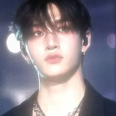 chat with ai character: bangchan