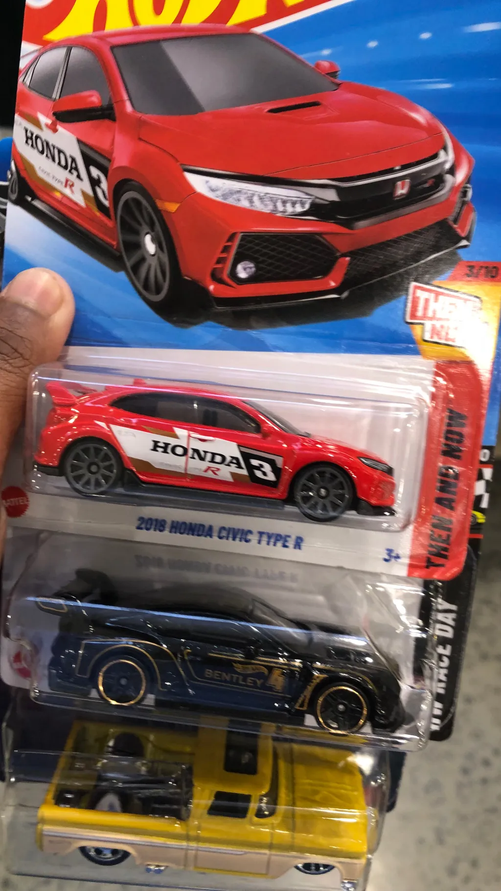 ai character: HW MOTOR SHOW  background