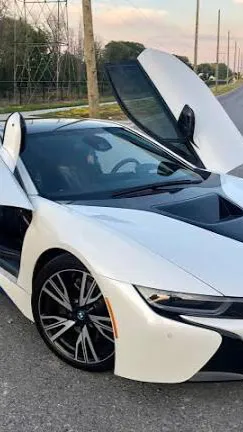 ai character: 2019 BMW I8 background