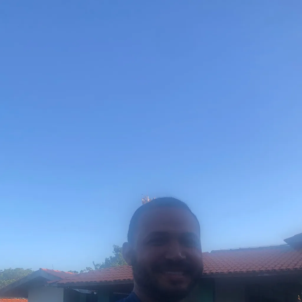 chat with ai character: Tio (;-;)