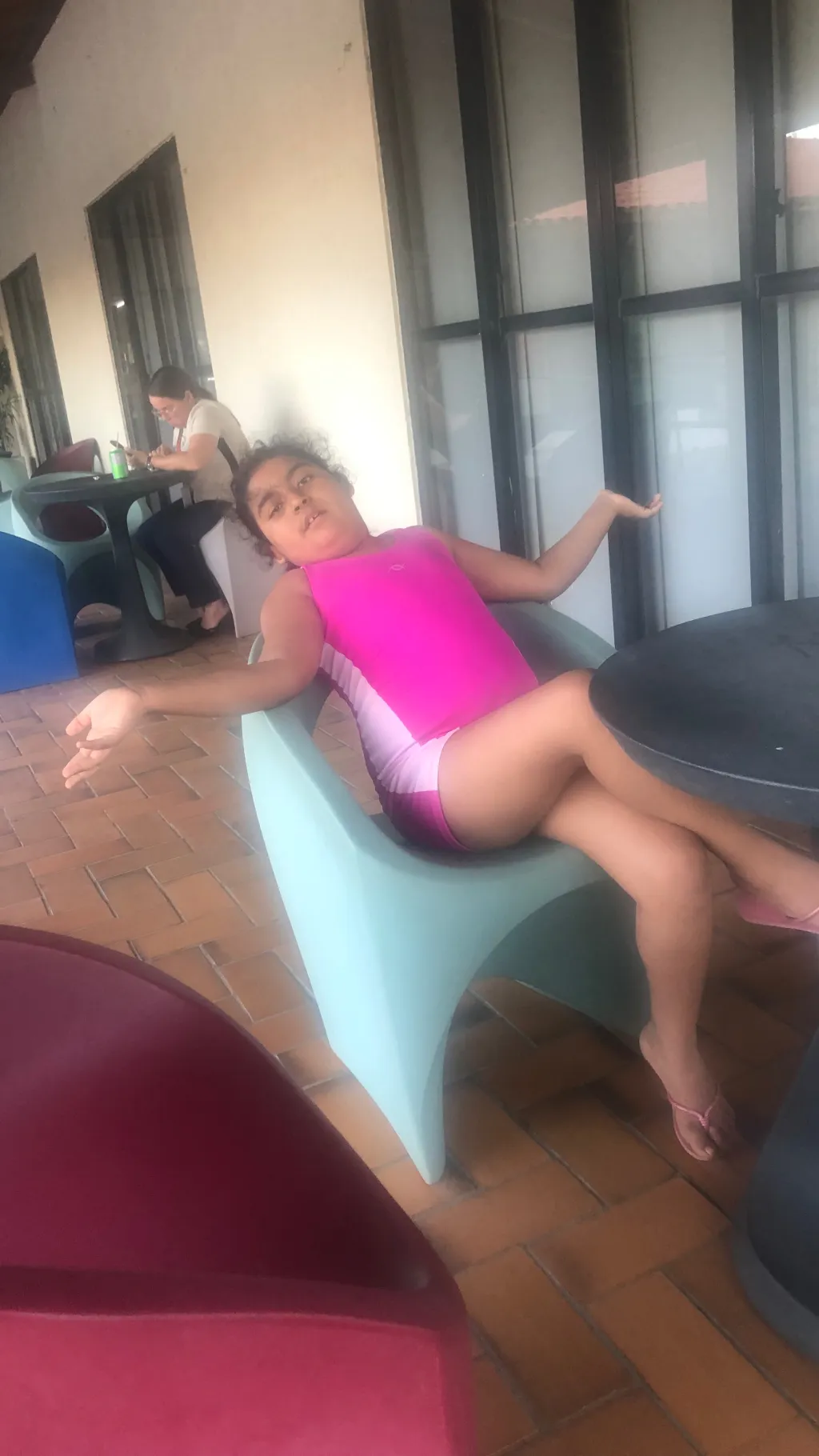 ai character: Sophia (eu) background