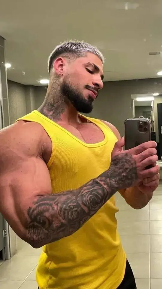 ai character: ZIAM background