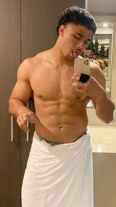 ai character: TIN background